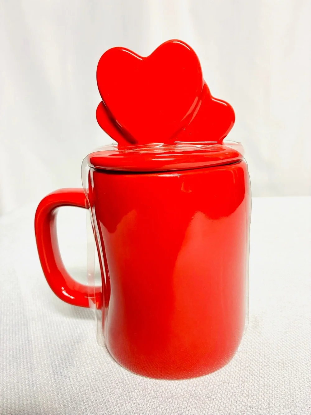 Rae Dunn Red XOXO Ceramic Mug with Heart Lid 20 Oz - New